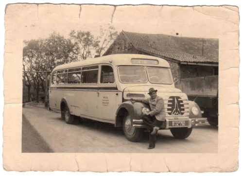 Rex-Reisen historischer Bus